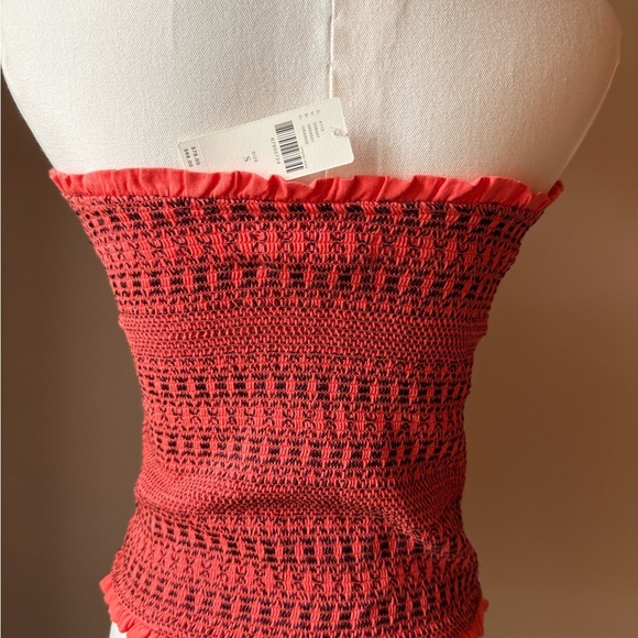 Red and Black Strapless Knit Top - Picture 2 of 2